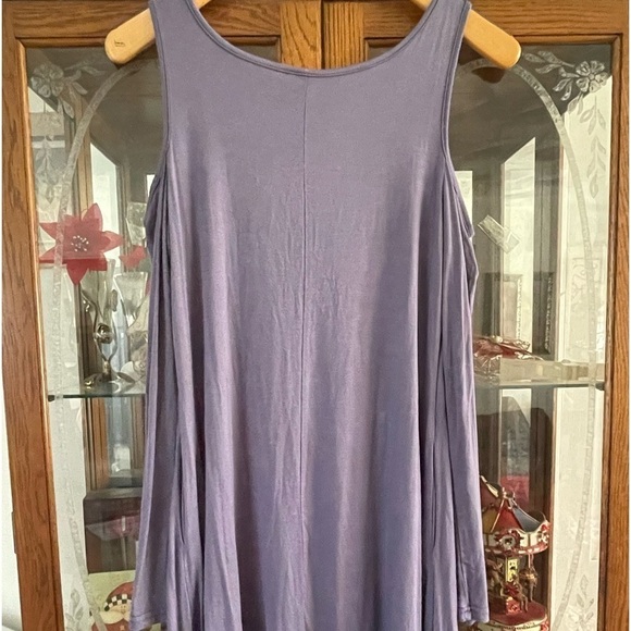 Women’s Cold Shoulder Tunic Lavender Size M NWT - Picture 2 of 12